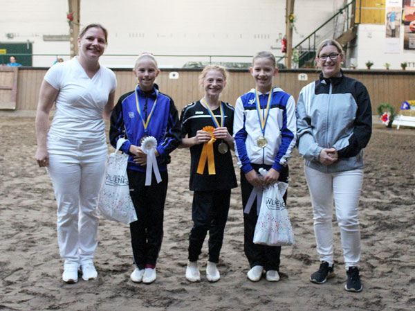 Die Medaillenträger der Childrentrophy Voltigieren 2017 im PSV Hannover. Foto: privat