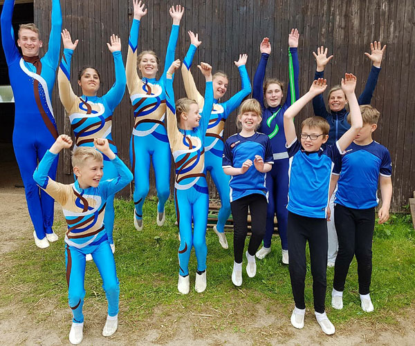 Die Voltigiersportler des RVC Wedemark und der Schule Unter den Eichen freuen sich über die tollen Erfolge bei den Special Olympics in Kiel.