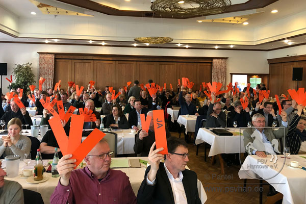 Eine große Mehrheit stimmte bei der außerordentlichen Mitgliederversammlung des PSV Hannover für die Satzungsänderung/ Strukturänderung. Foto: Pantel 