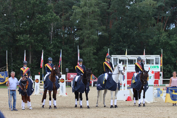 Gold-Team Hannover Bundesnachwuchschampionat Vielseitigkeit Pferde. Foto: Lemke