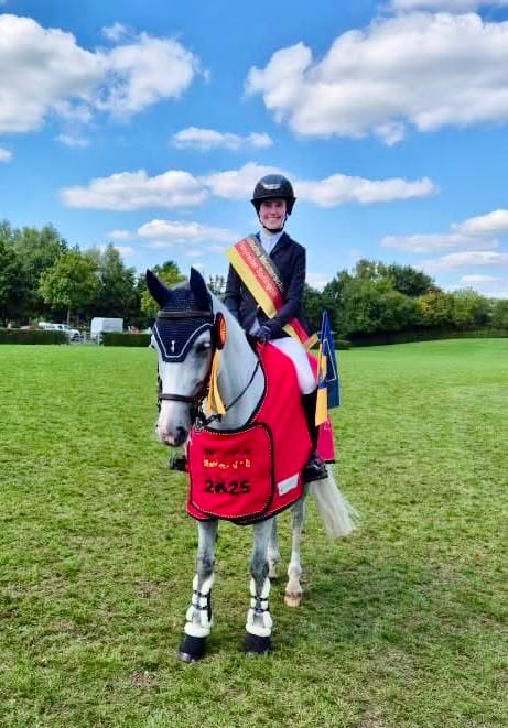 Brianne Beerbaum und Sucato DJM Ponyspringen 2025 Foto: PSV Hannover