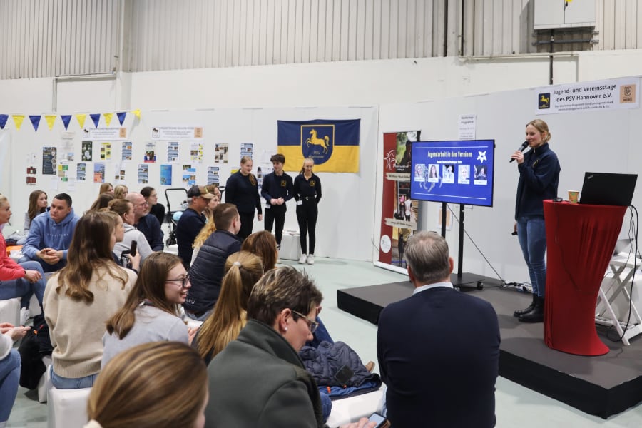 Passion Pferd Jugend-Stage 4 Foto Pantel