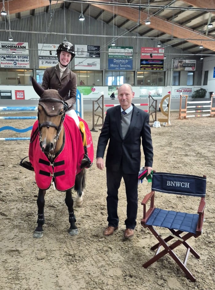 Sichtung BNC Ponyspringen Siegerin Prüfung 2 Brianne Beerbaum