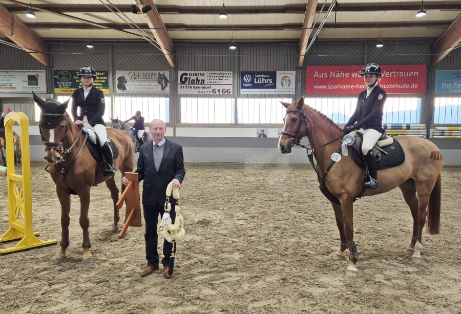 Sichtung BNC Springen 2. und 3. Platz Prüfung 4 Abt 2